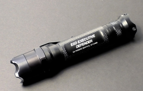Tactical flashlight - Surefire Defender